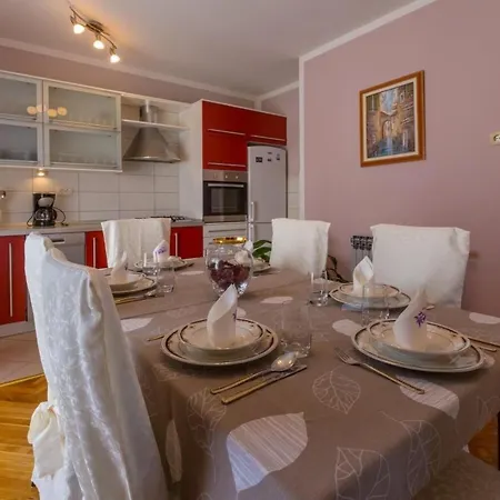 Two-bedroom In Xi * Crikvenica