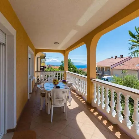 Apartment Two-bedroom In Xi Crikvenica