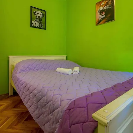 Two-bedroom In Xi * Crikvenica