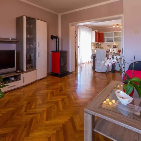 Two-bedroom In Xi *